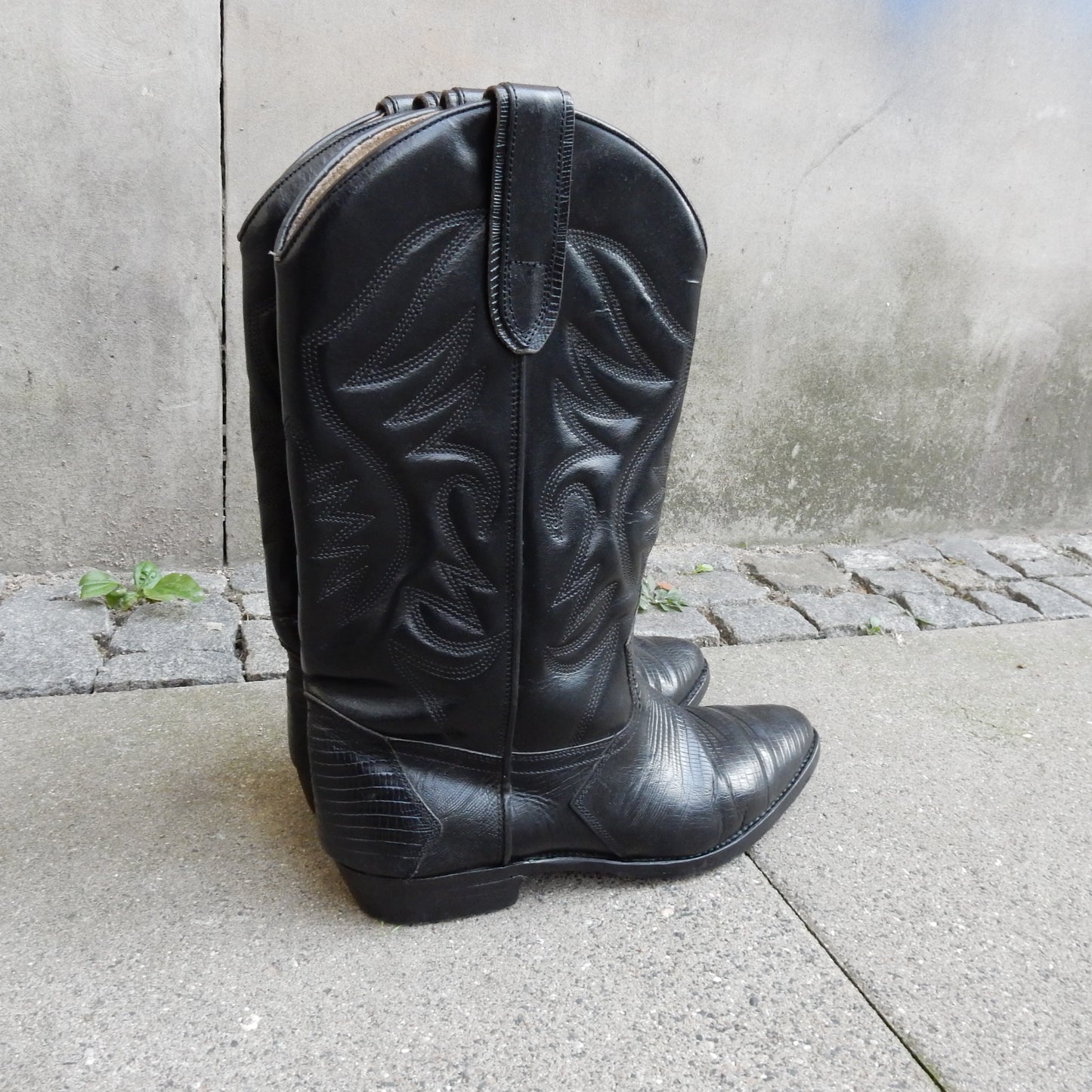 Vintage Black Leather High Knee Cowboy Boots - EU 43/44