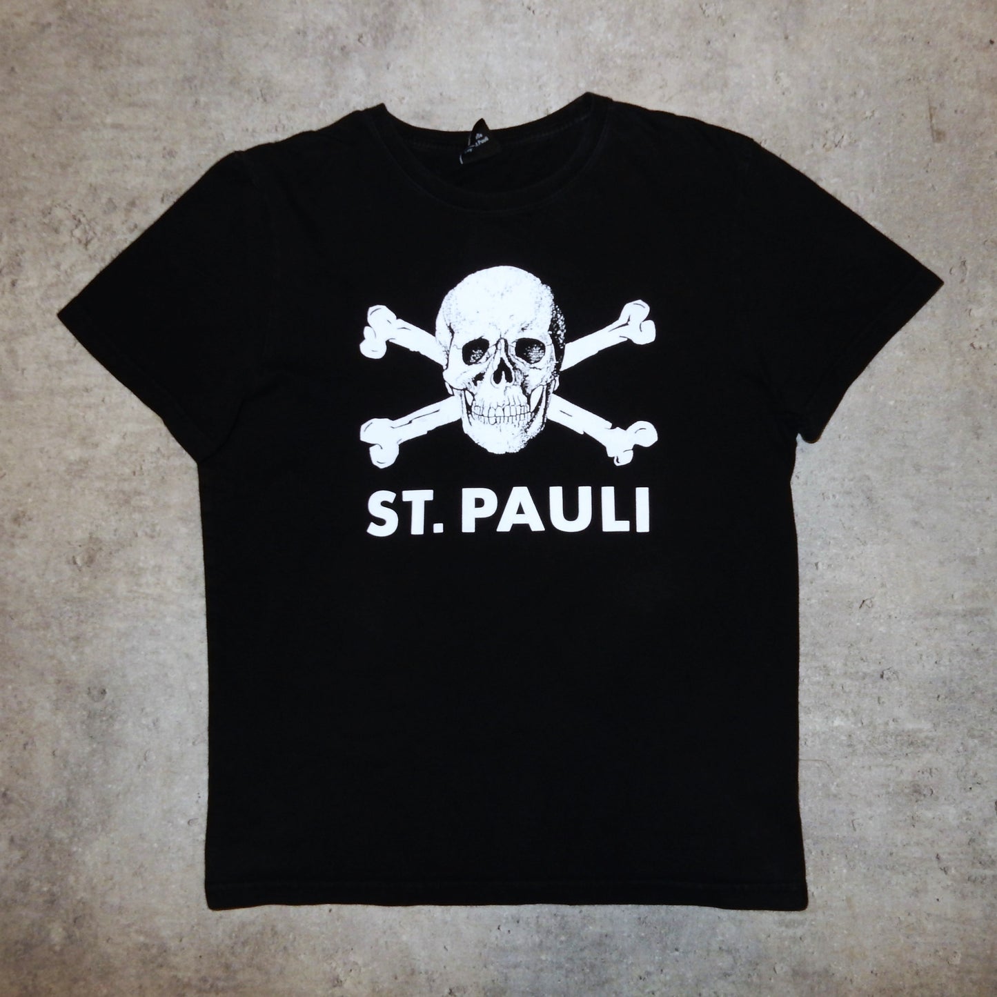 St. Pauli black casual t-shirt - L