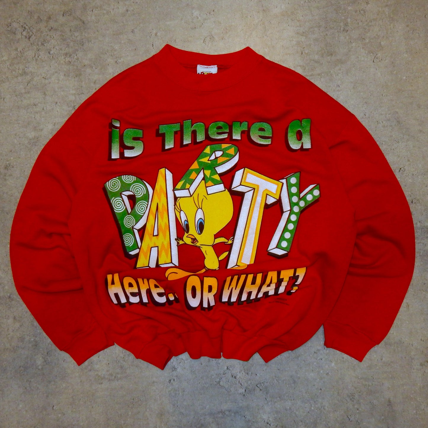 Looney tunes vintage red 90's sweatshirt - L