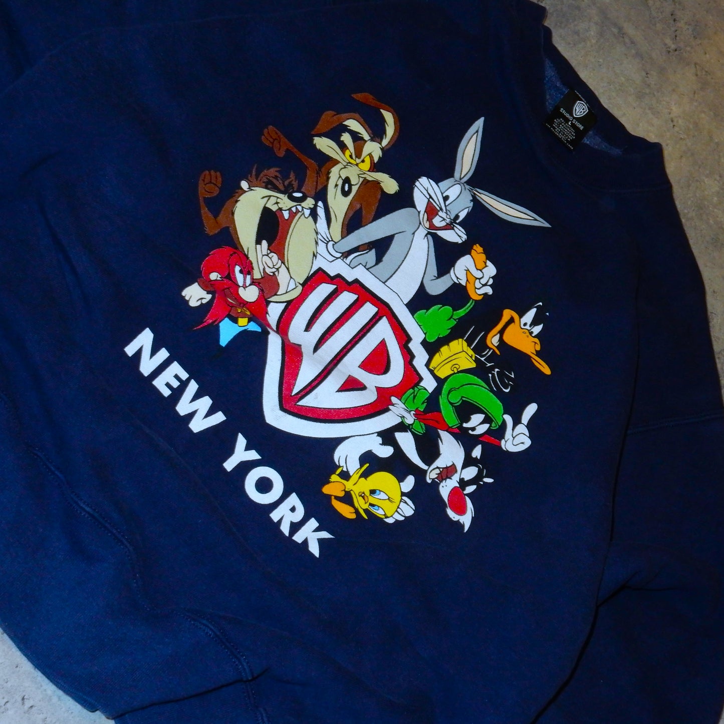 Warner bros vintage looney tunes 90's navy blue sweatshirt - L