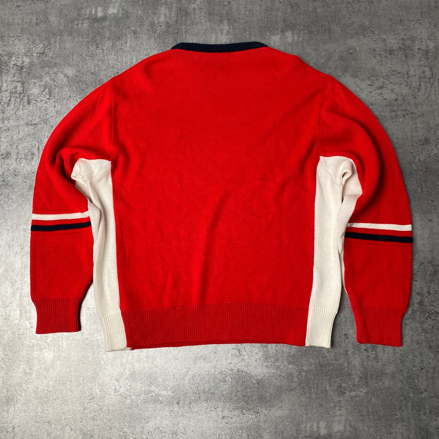 Fila vintage red sweater - L