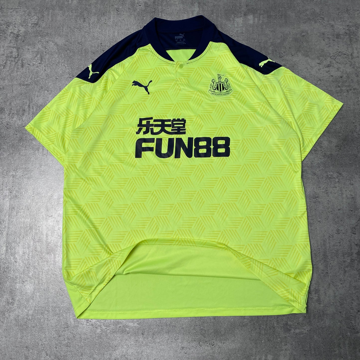 Newcastle United Puma lime kit 2021 - 3XL