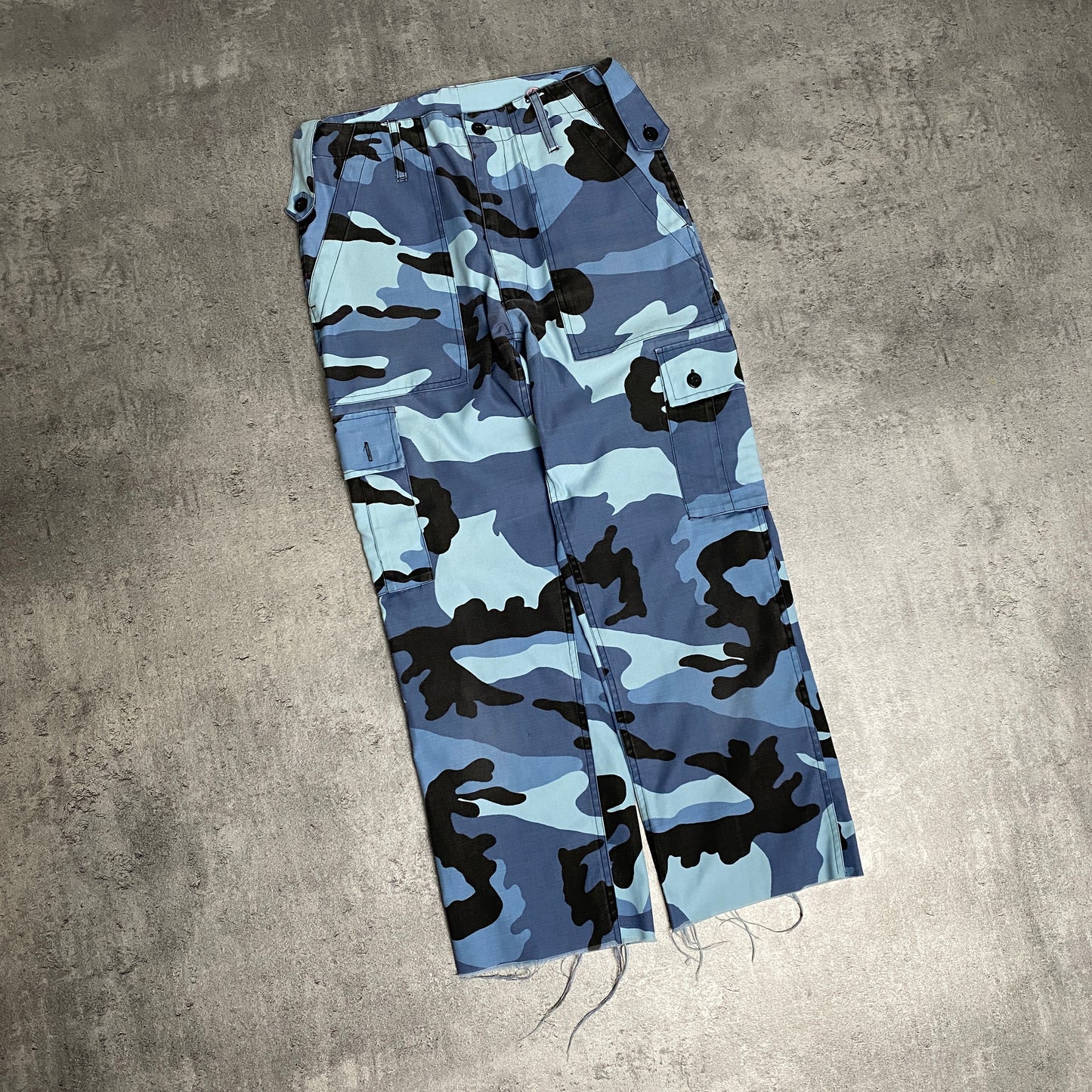 Blue Camo pants - 30