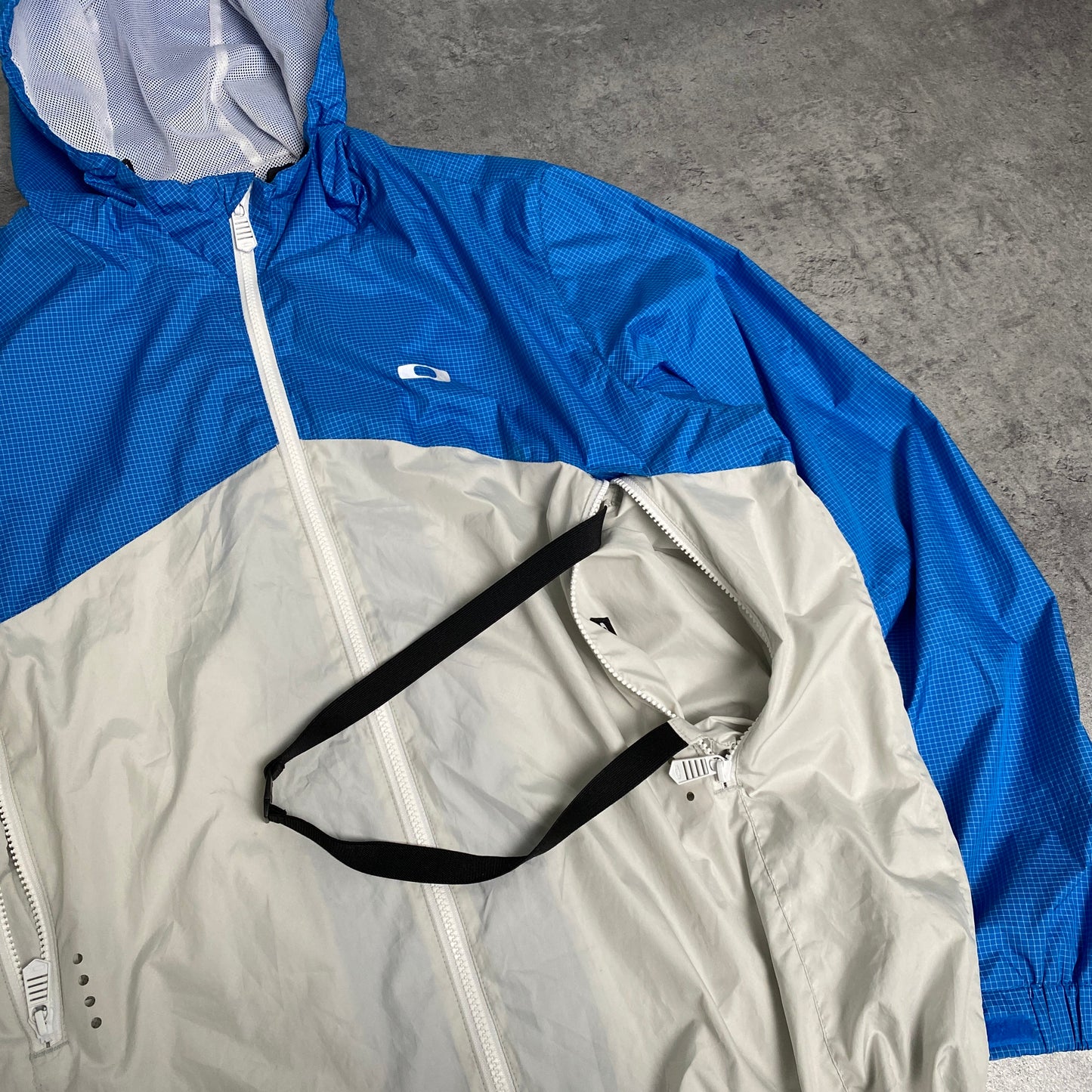 Oakley blue white windbreaker jacket - XXL