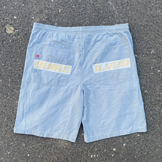 Quiksilver vintage light shorts - L